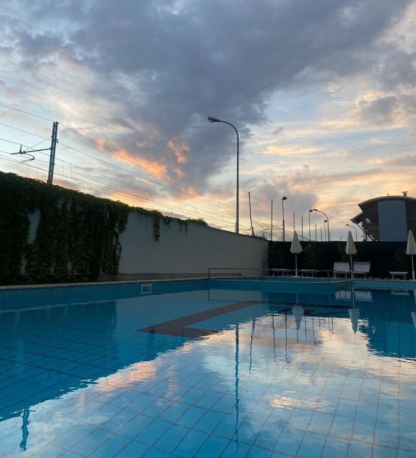 Hotel Royal San Benedetto del Tronto Esterno foto