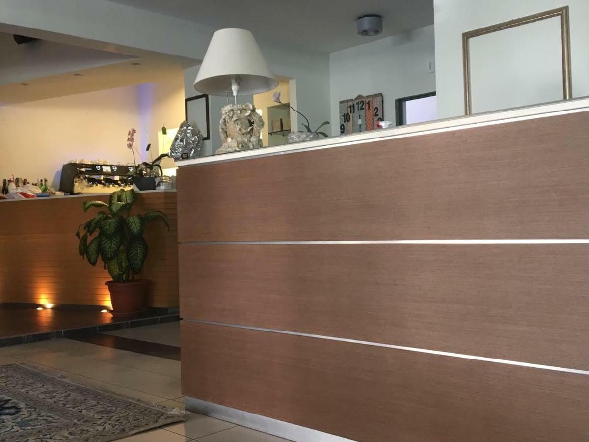 Hotel Royal San Benedetto del Tronto Esterno foto