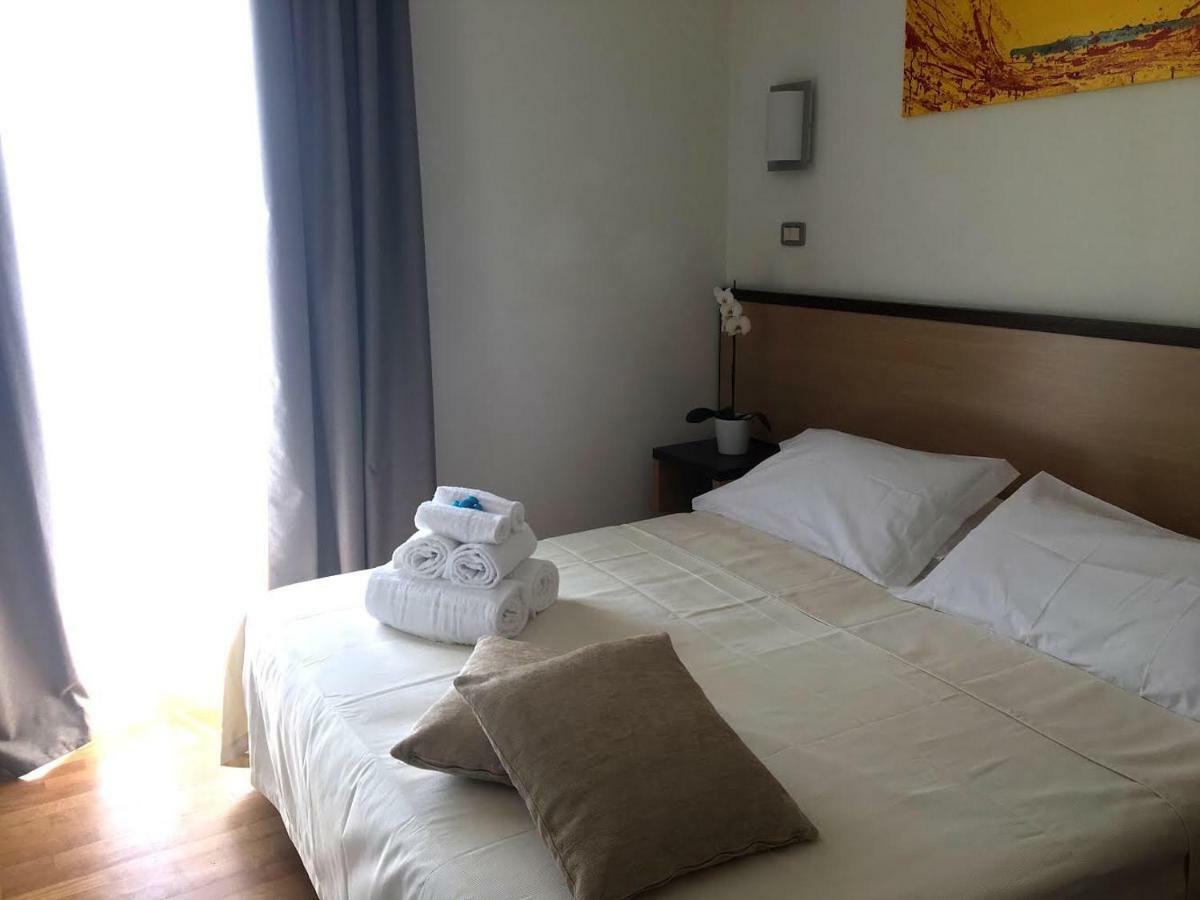 Hotel Royal San Benedetto del Tronto Esterno foto