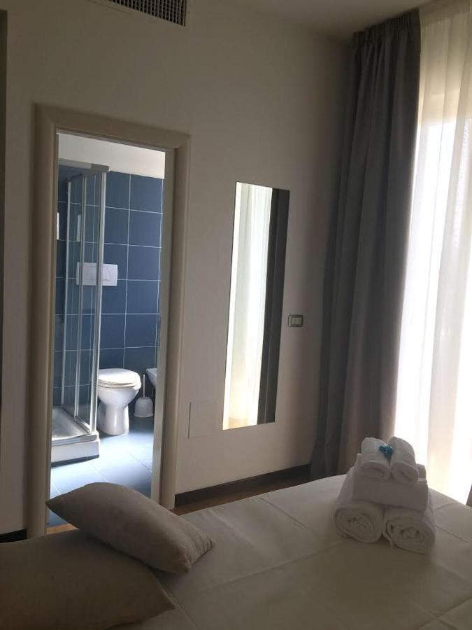 Hotel Royal San Benedetto del Tronto Esterno foto