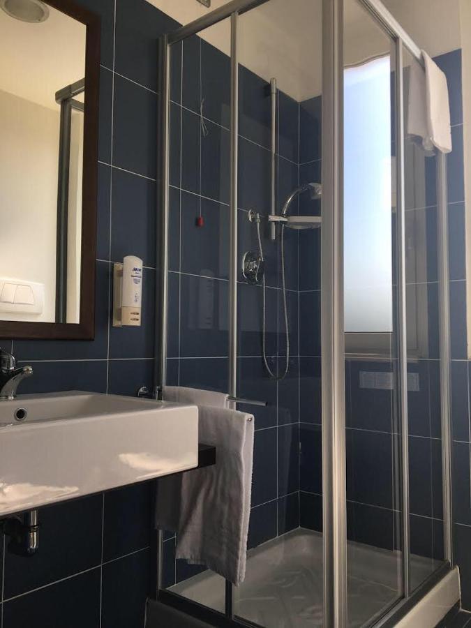 Hotel Royal San Benedetto del Tronto Esterno foto
